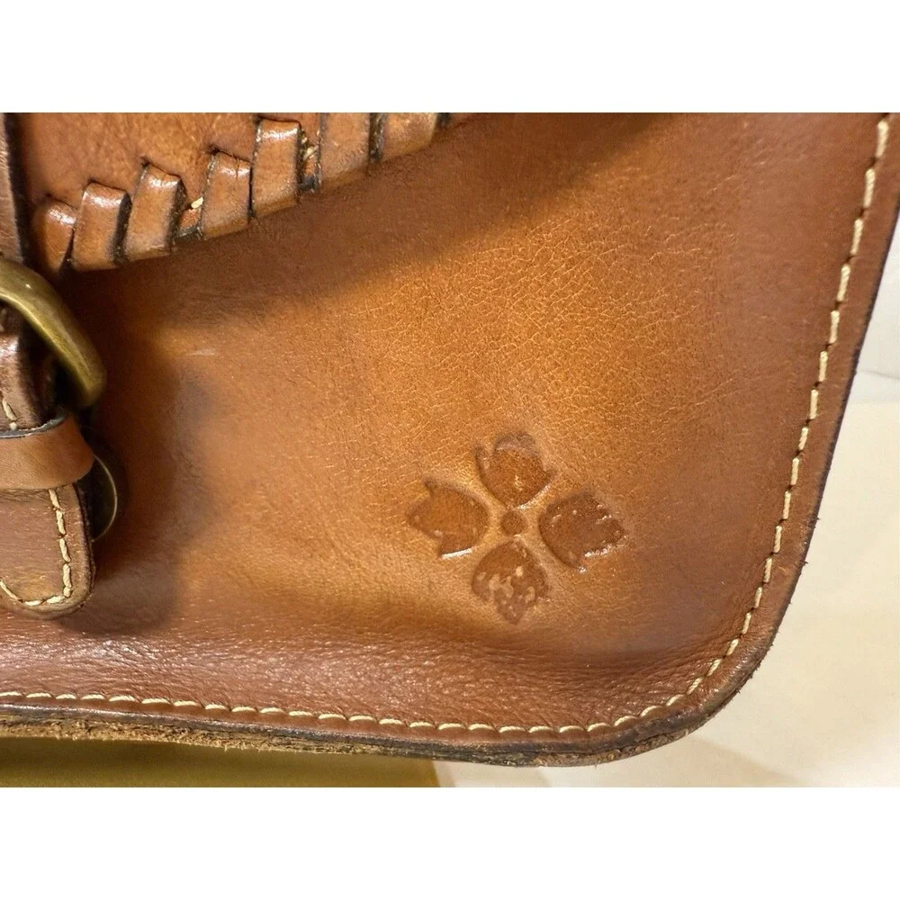 PATRICIA NASH #P53414 Crossbody with Whipstitched Detail In the Color Florence - Picture 14 of 16